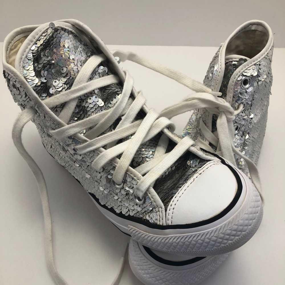 Chuck Taylor Converse Women’s Sequin Silver Hi Top